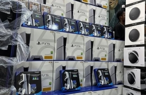 WWW.WHOLESALETECHZ.COM Nuovi, Sony PS5, Sony PS5 Pro, Xbox series X, Nintendo Switch 2, iPhone 17 Pro Max, iPhone 17 Pro, iPhone 16 Pro,